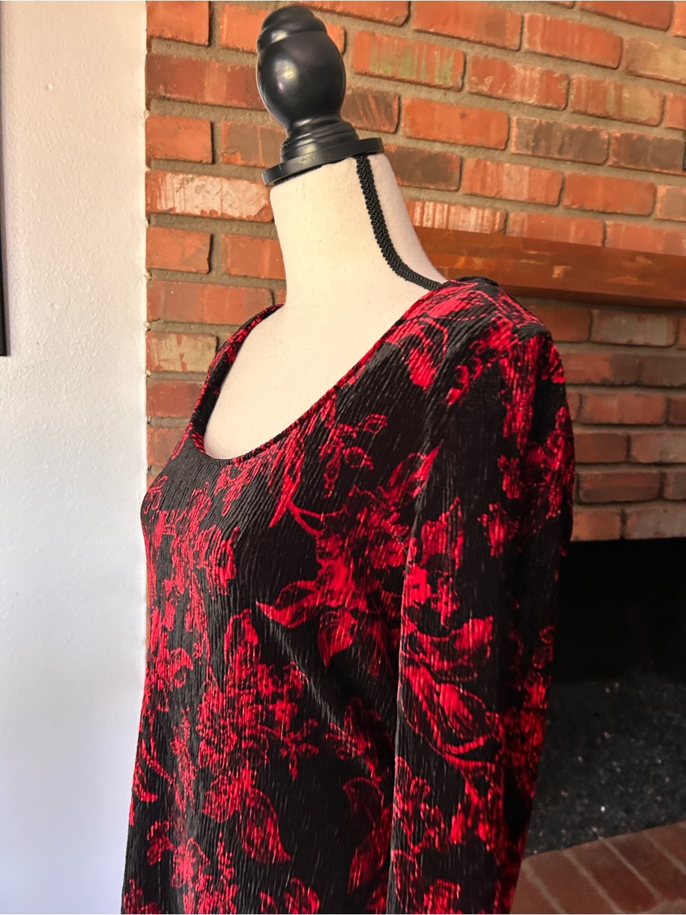 Anthropologie HD in Paris Dierdre Velvet Column Dress in Red Sz M - Picture 7 of 9